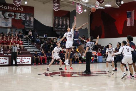 Varsity basketball falls to Colony